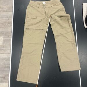 The North Face Convertible Hiking Cargo Pants Womens Size 6 Nylon Beige Zip Off